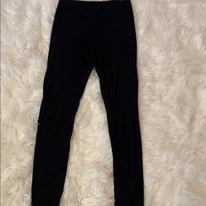 Straight up black leggings